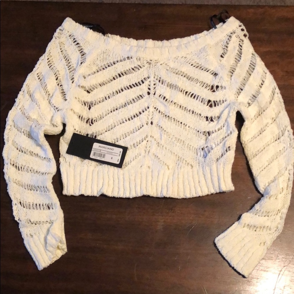 Guess top